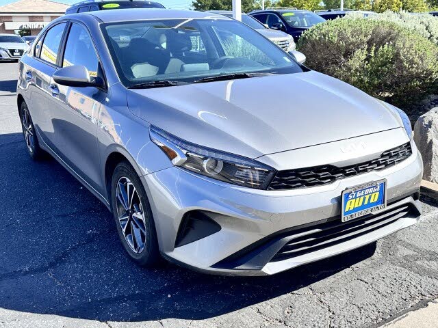 2023 Kia Forte LXS FWD