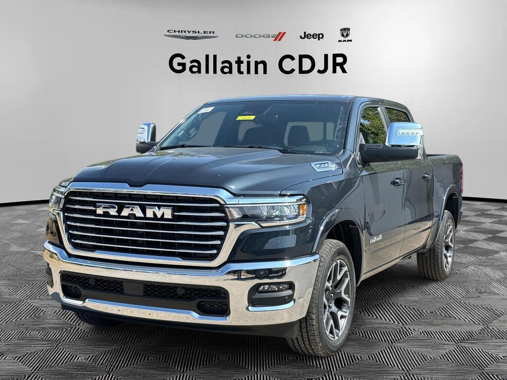 2026 RAM 1500 Laramie Crew Cab 4WD