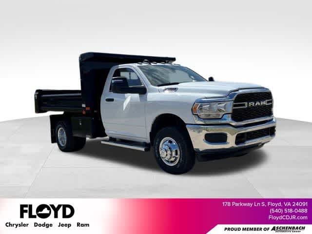 2024 RAM 3500 Chassis Tradesman Regular Cab DRW 4WD