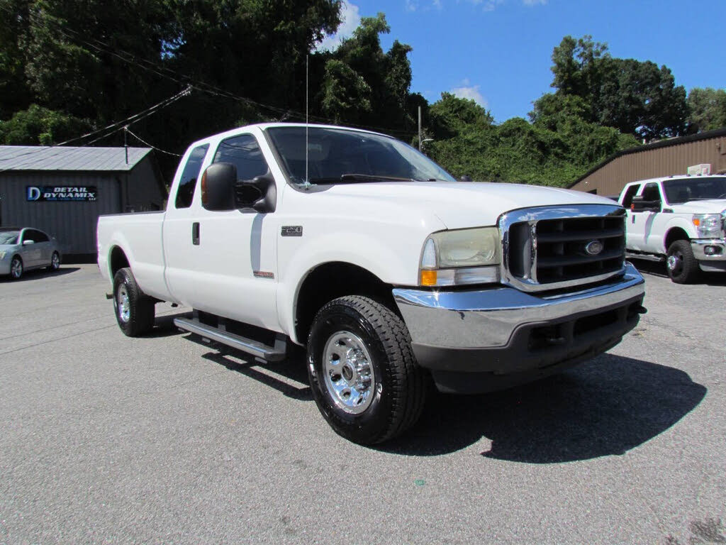 2004 Ford F-250 Super Duty XL Extended Cab LB 4WD