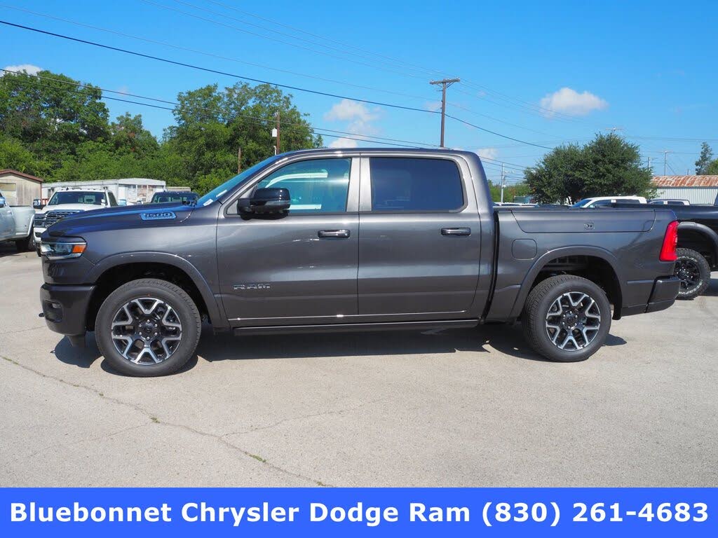 2026 RAM 1500 Laramie Crew Cab 4WD