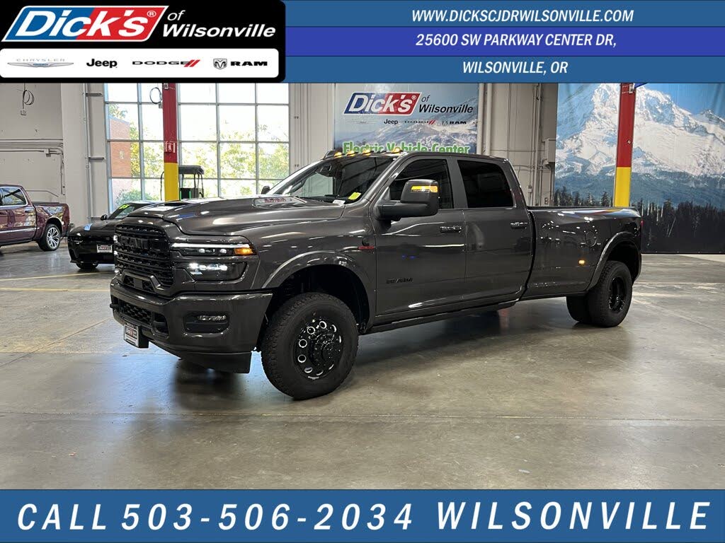 2026 RAM 3500 Limited Crew Cab LB DRW 4WD