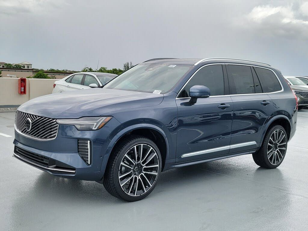 2026 Volvo XC90 B6 Plus 6-Passenger AWD