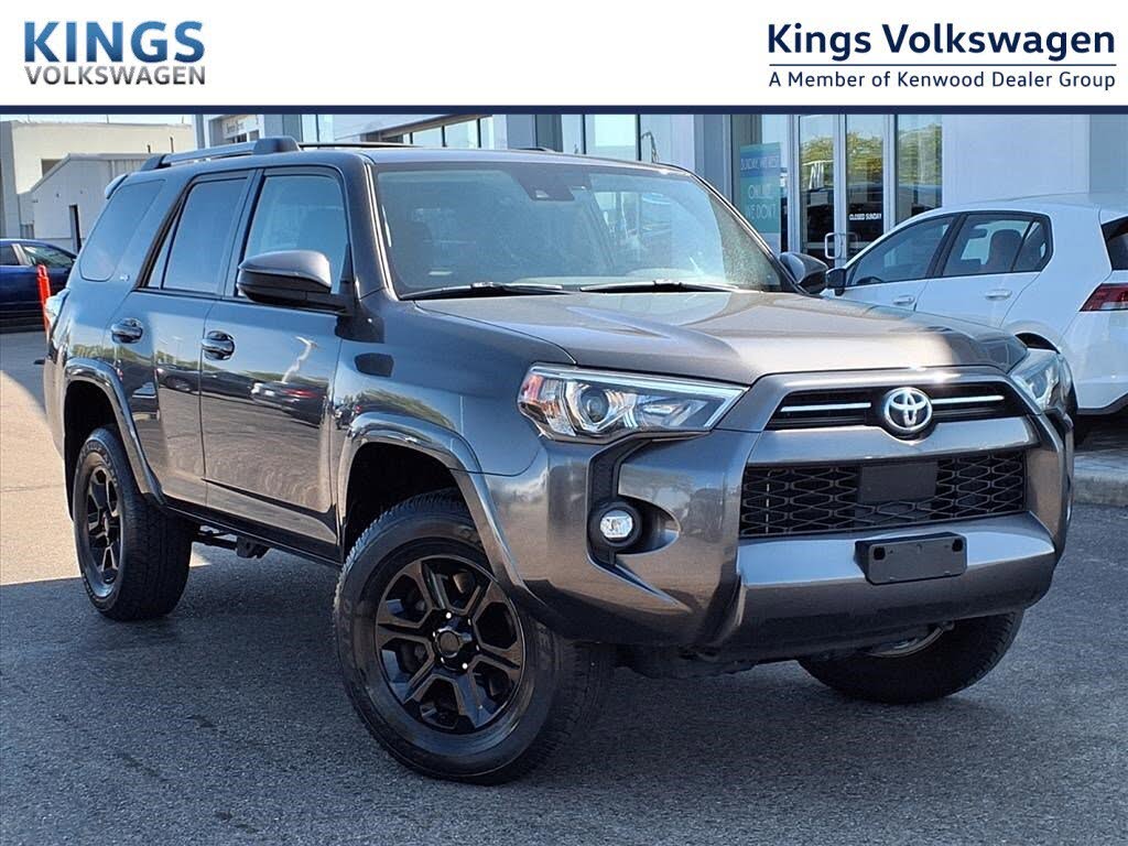 2022 Toyota 4Runner SR5 4WD