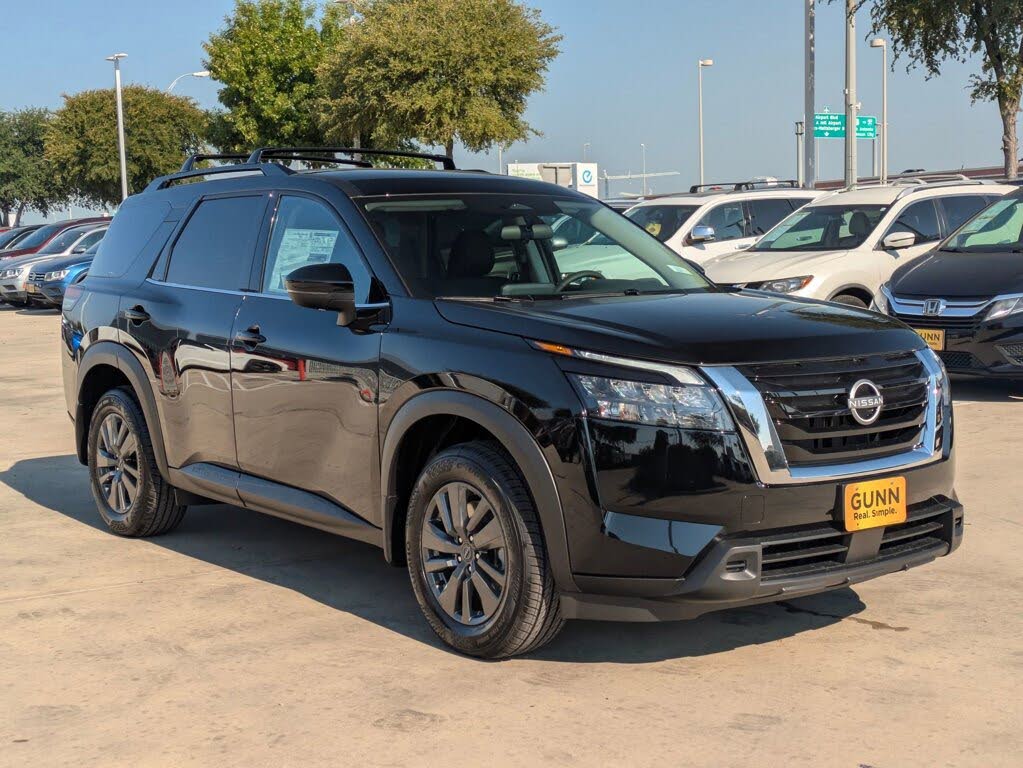 2025 Nissan Pathfinder SV FWD