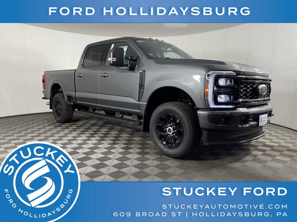 2026 Ford F-350 Super Duty XLT Crew Cab 4WD