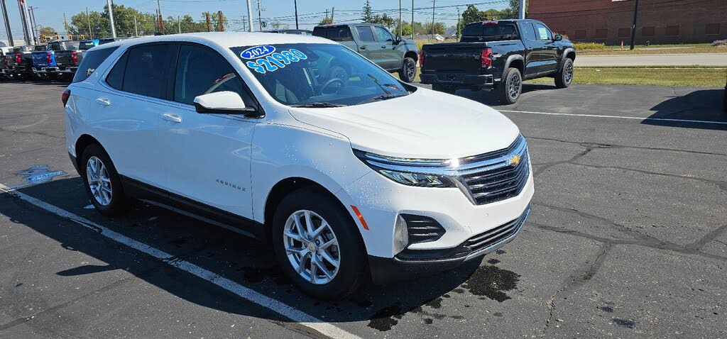 2024 Chevrolet Equinox LT FWD with 1LT