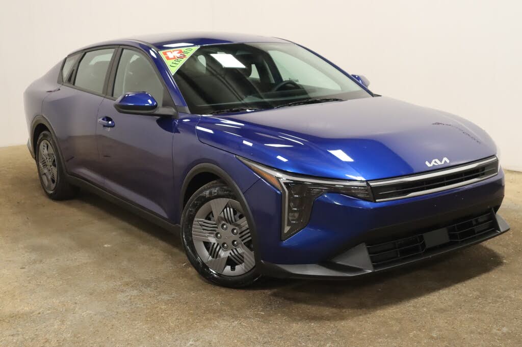 2025 Kia K4 LX FWD