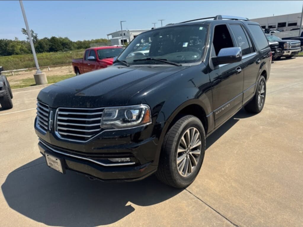 2017 Lincoln Navigator Select RWD