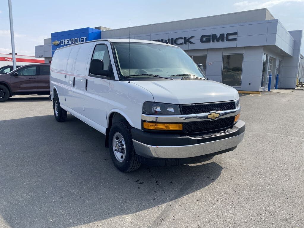 Chevrolet Express Cargo 3500 RWD 2025