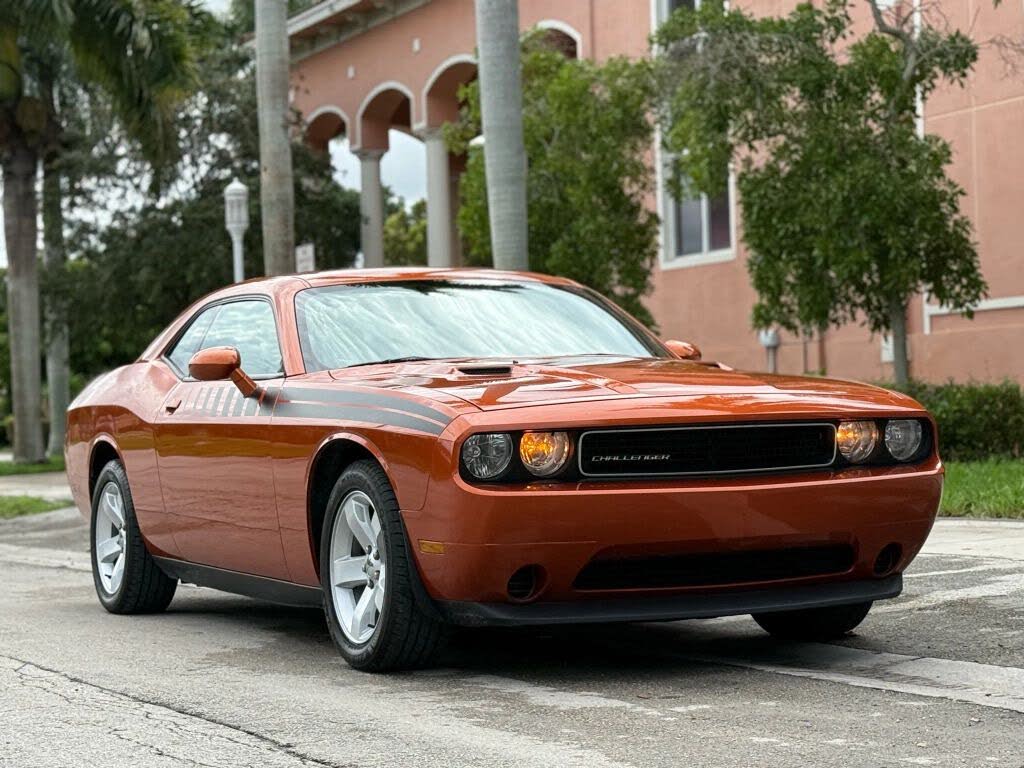 2011 Dodge Challenger SE RWD