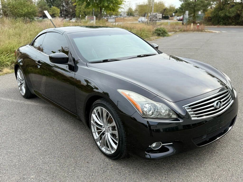 2012 INFINITI G37 Convertible RWD