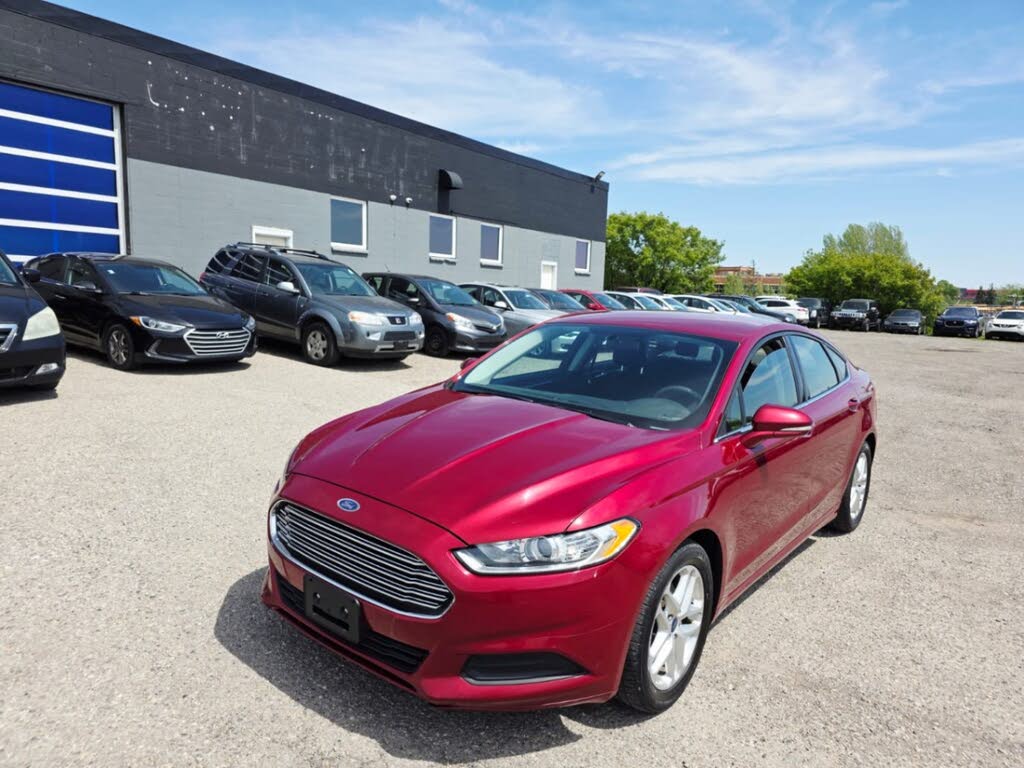 2014 Ford Fusion SE