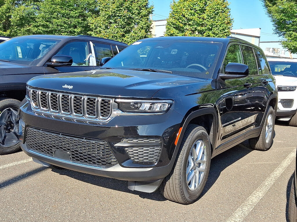 2025 Jeep Grand Cherokee Laredo X 4WD