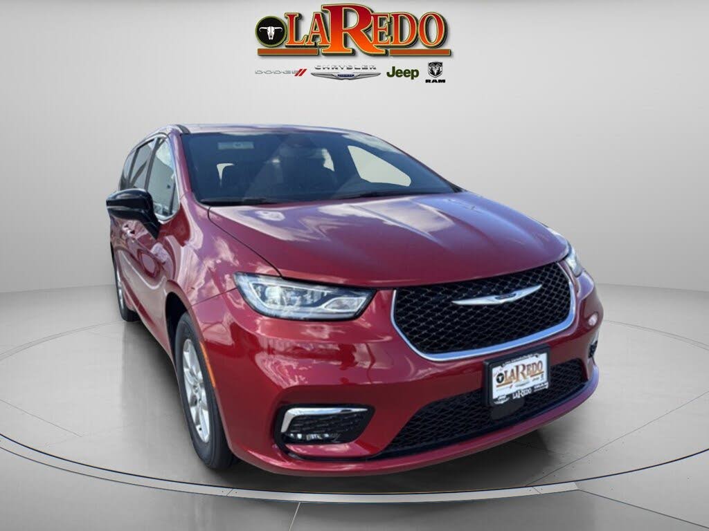 2026 Chrysler Pacifica Select FWD