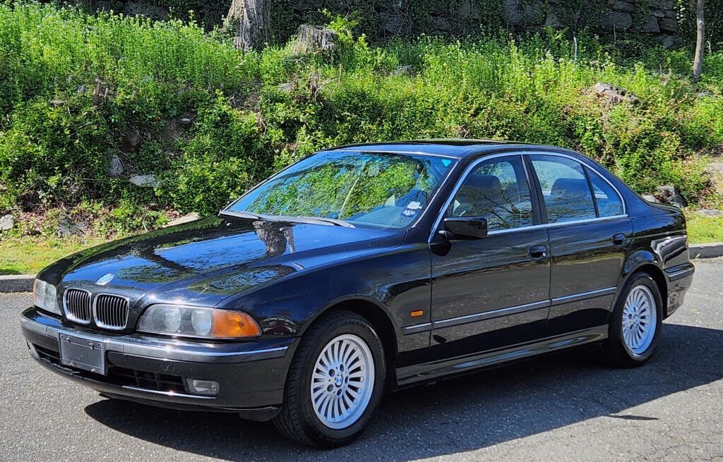 1997 BMW 5 Series 540i Sedan RWD