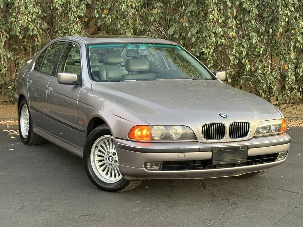 1997 BMW 5 Series 540i Sedan RWD