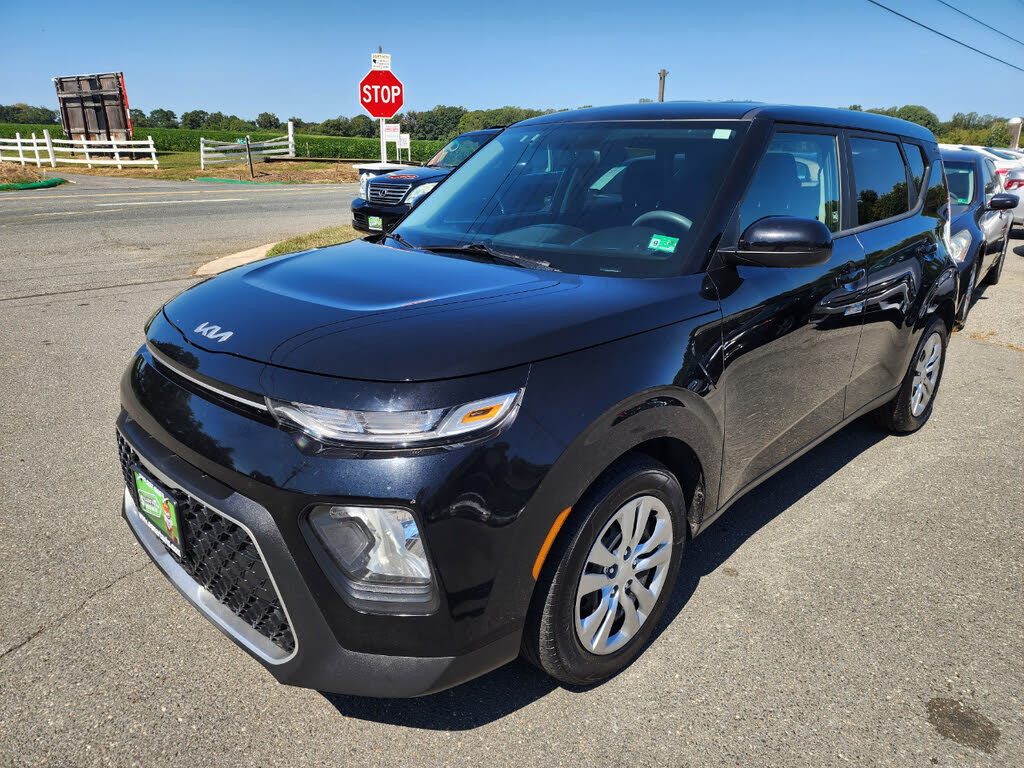 2022 Kia Soul LX FWD