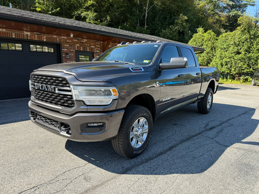 2022 RAM 3500 Big Horn Crew Cab 4WD