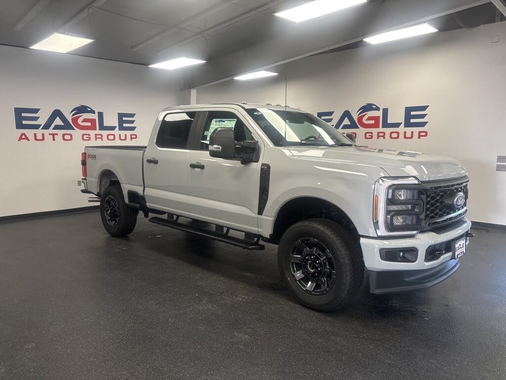 2026 Ford F-350 Super Duty XL Crew Cab 4WD