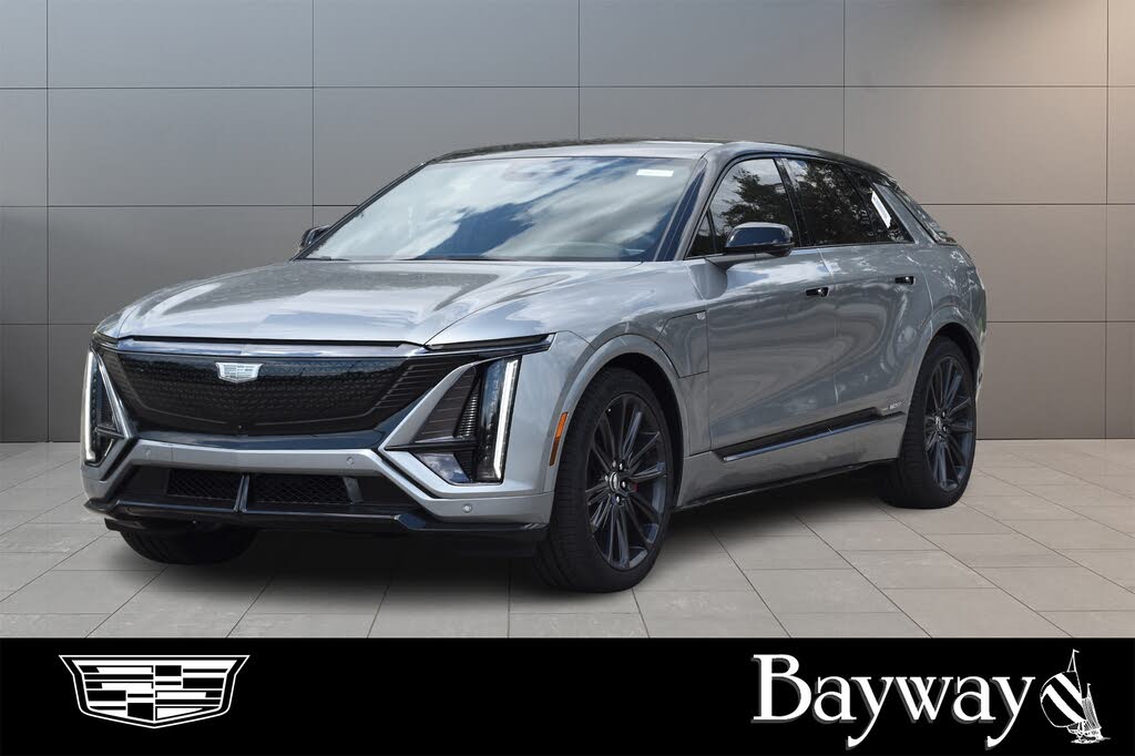 2026 Cadillac LYRIQ-V AWD