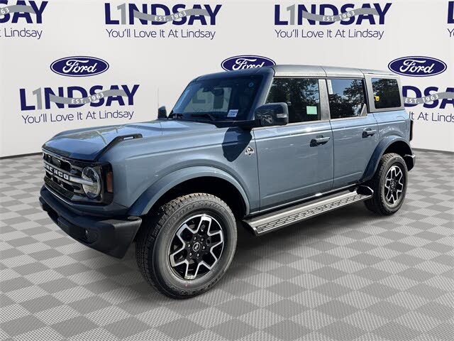 2025 Ford Bronco Outer Banks 4-Door 4WD