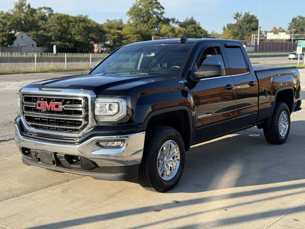 2017 GMC Sierra 1500 SLE Double Cab 4WD