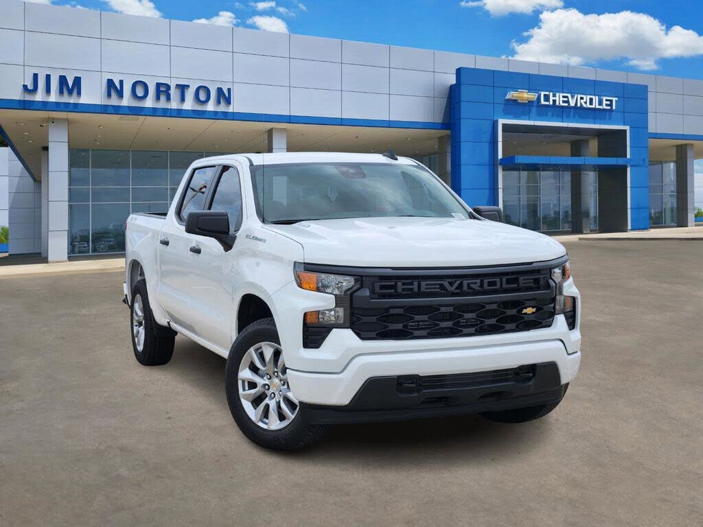 2026 Chevrolet Silverado 1500 Custom Crew Cab 4WD