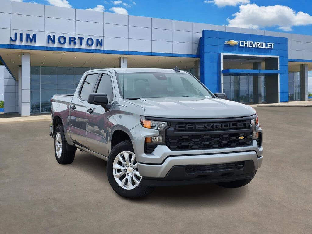 2026 Chevrolet Silverado 1500 Custom Crew Cab 4WD