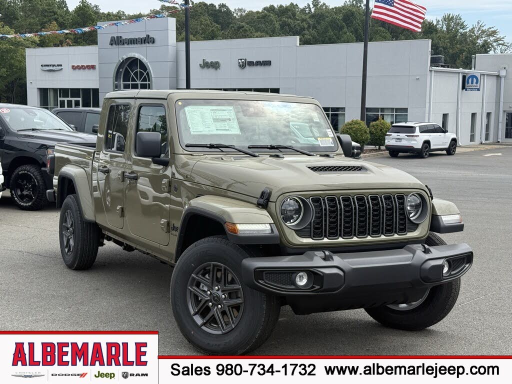 2025 Jeep Gladiator Sport S Crew Cab 4WD