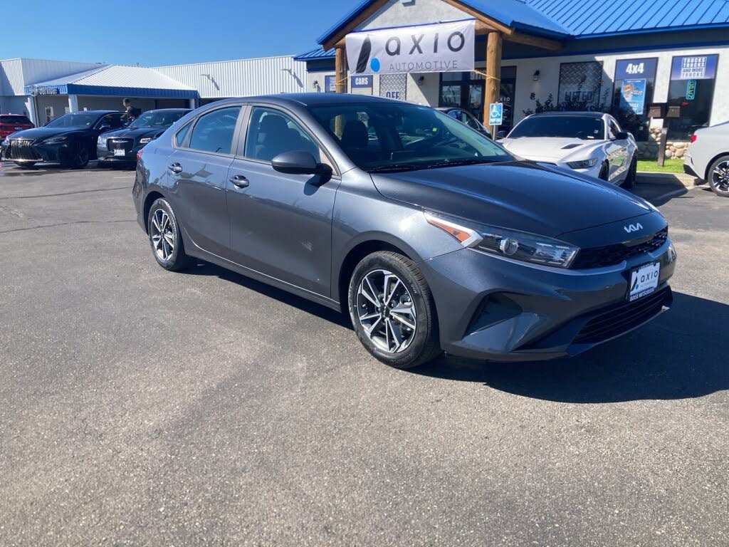 2023 Kia Forte LXS FWD