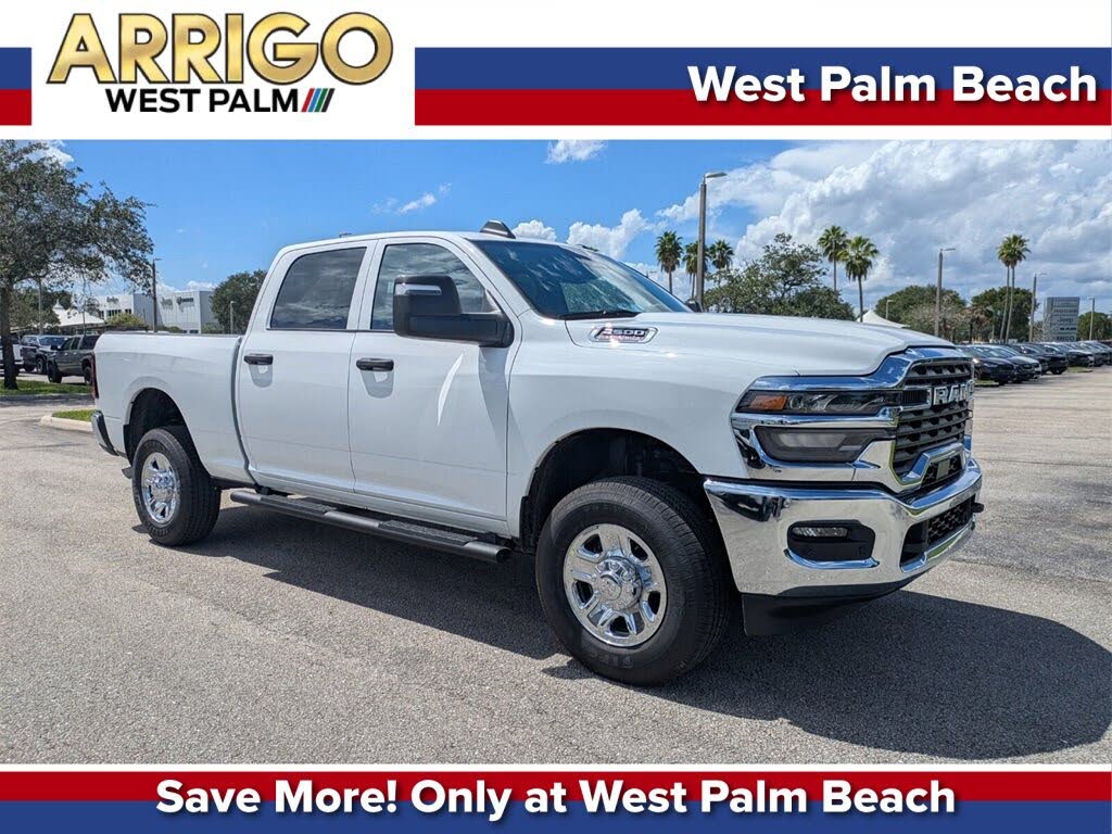 2026 RAM 2500 Tradesman Crew Cab 4WD