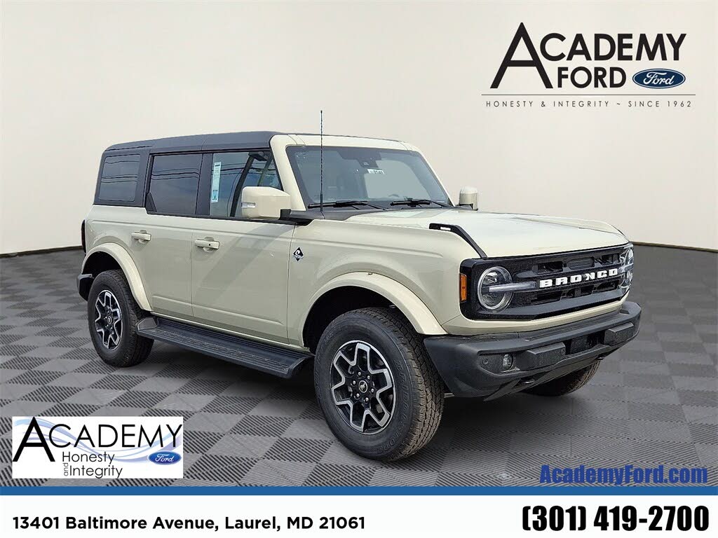 2025 Ford Bronco Outer Banks 4-Door 4WD