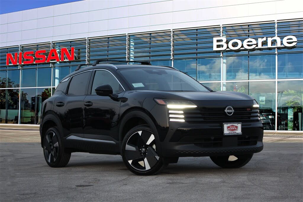 2026 Nissan Kicks SR FWD