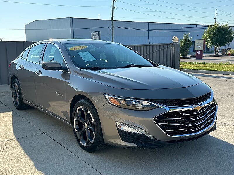 2023 Chevrolet Malibu LT with 1LT FWD