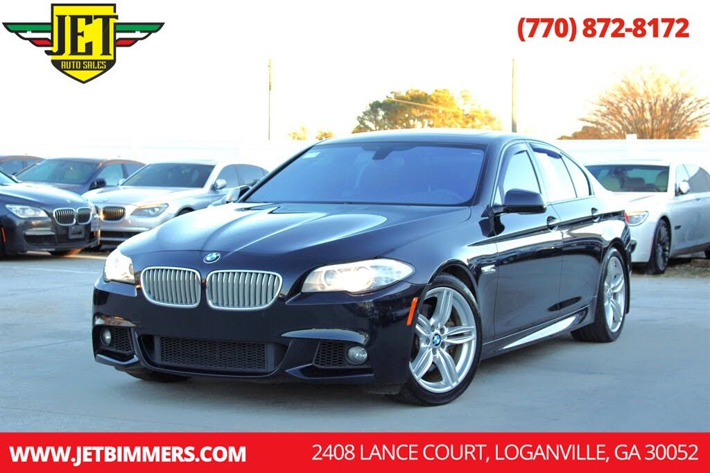 2013 BMW 5 Series 550i Sedan RWD