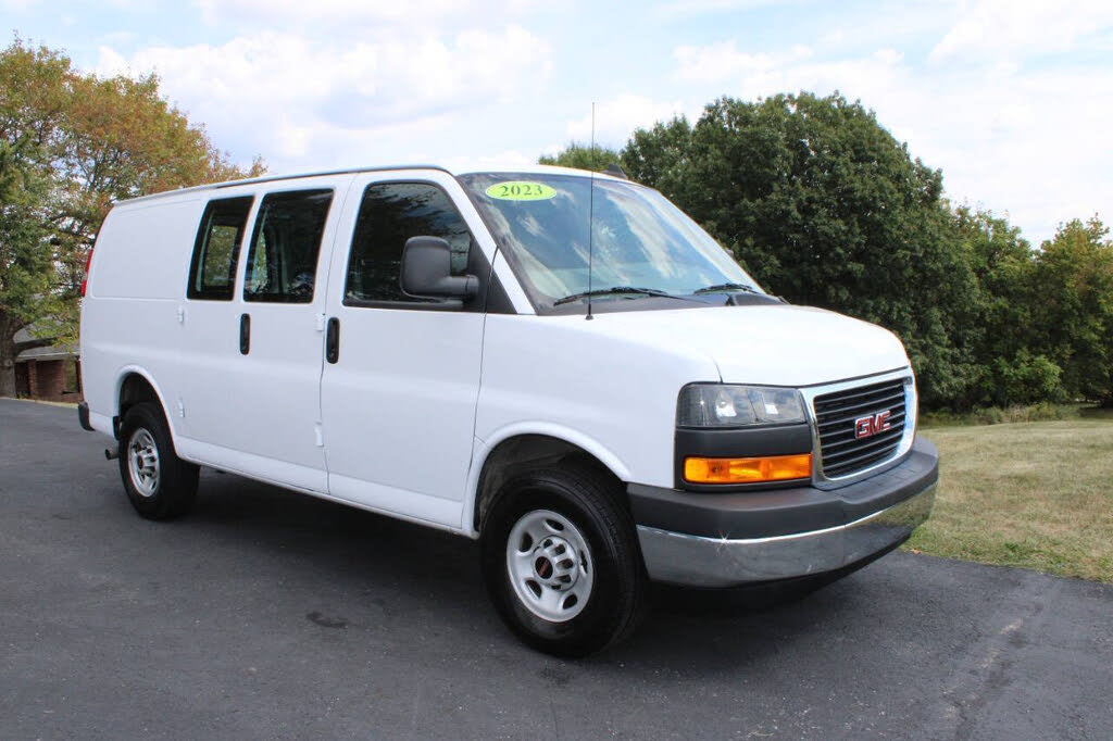 2023 GMC Savana Cargo 2500 RWD