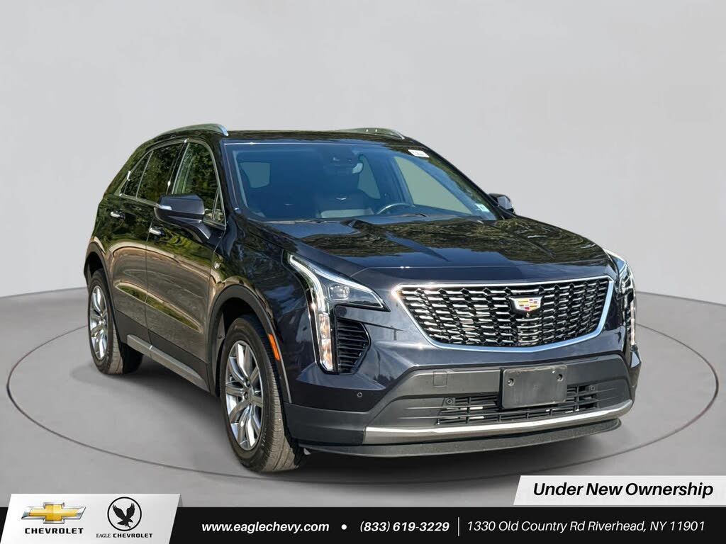 2022 Cadillac XT4 Premium Luxury AWD
