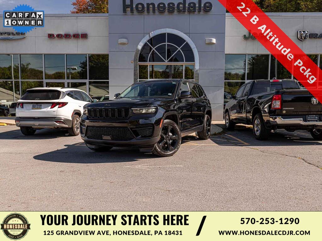 2023 Jeep Grand Cherokee Altitude 4WD