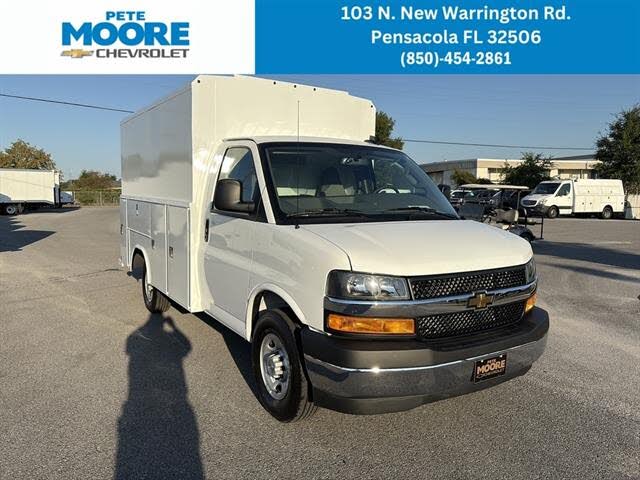 2025 Chevrolet Express Chassis 3500 Cutaway 139