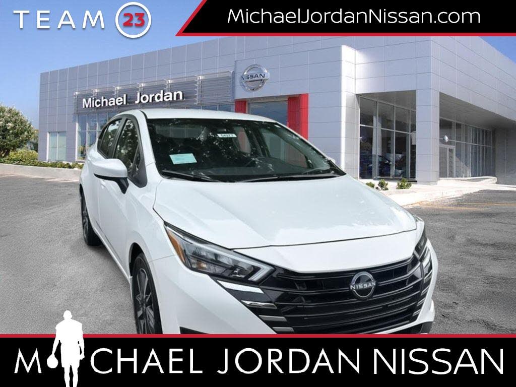 2025 Nissan Versa SV FWD