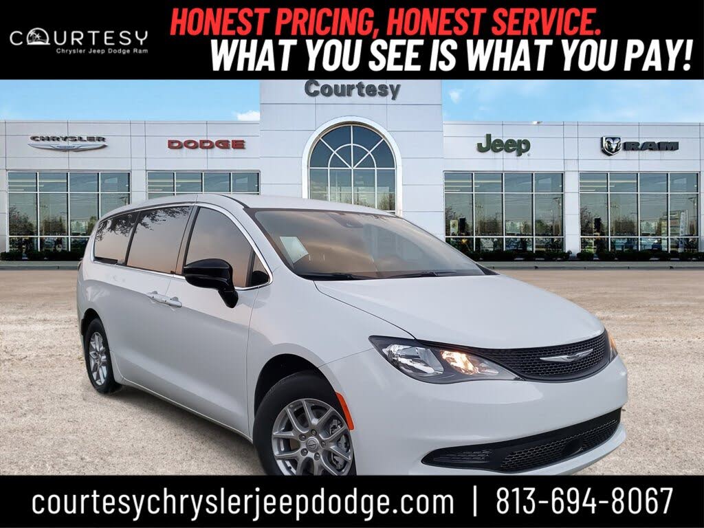 2026 Chrysler Voyager LX FWD