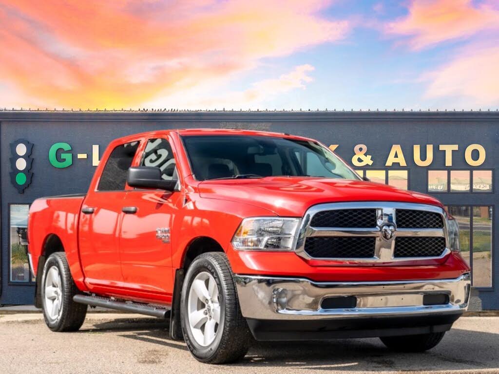 2023 RAM 1500 Classic Tradesman Crew Cab 4WD