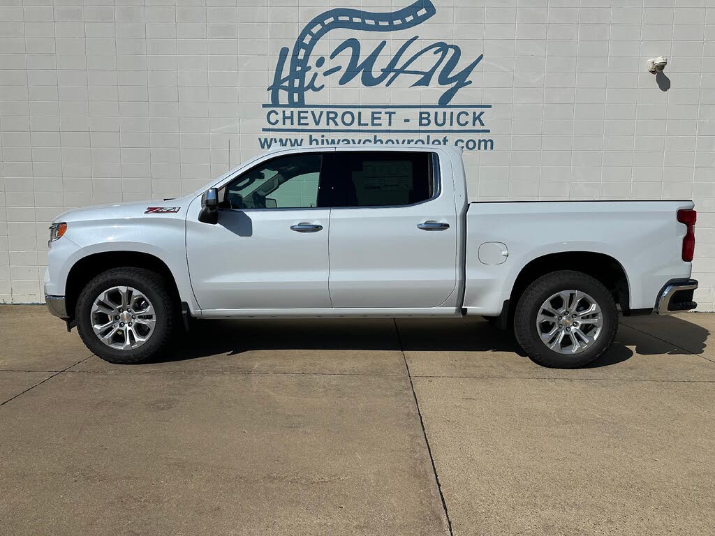 2026 Chevrolet Silverado 1500 LTZ Crew Cab 4WD