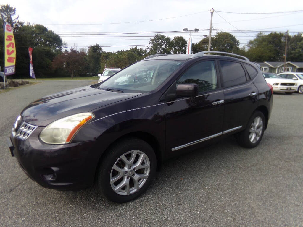 2013 Nissan Rogue SV with SL AWD