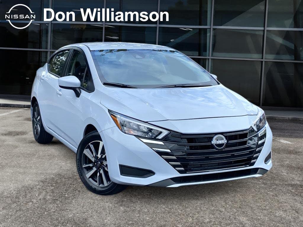 2025 Nissan Versa SV FWD