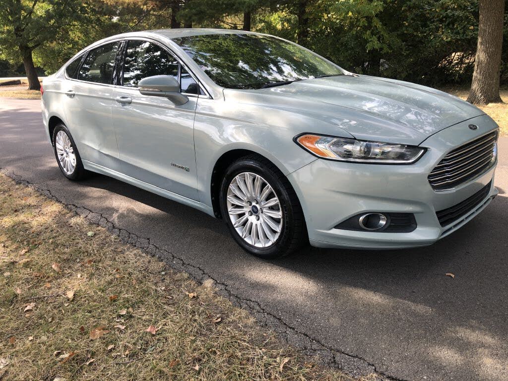 2013 Ford Fusion Hybrid SE FWD