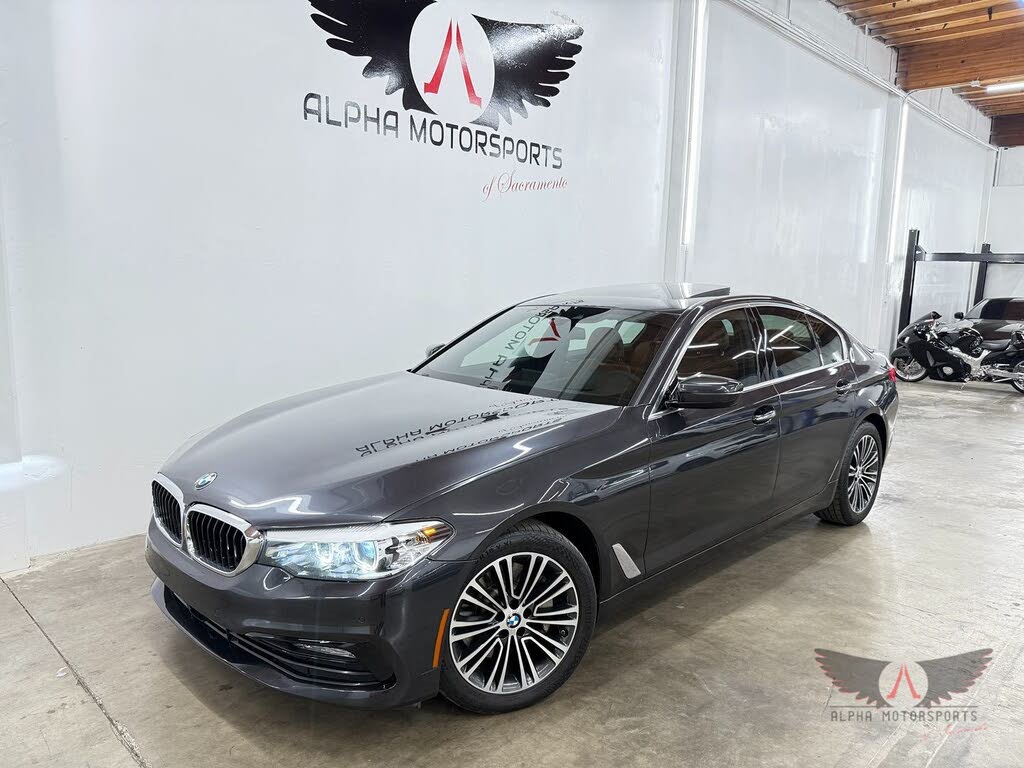 2018 BMW 5 Series 530i Sedan RWD