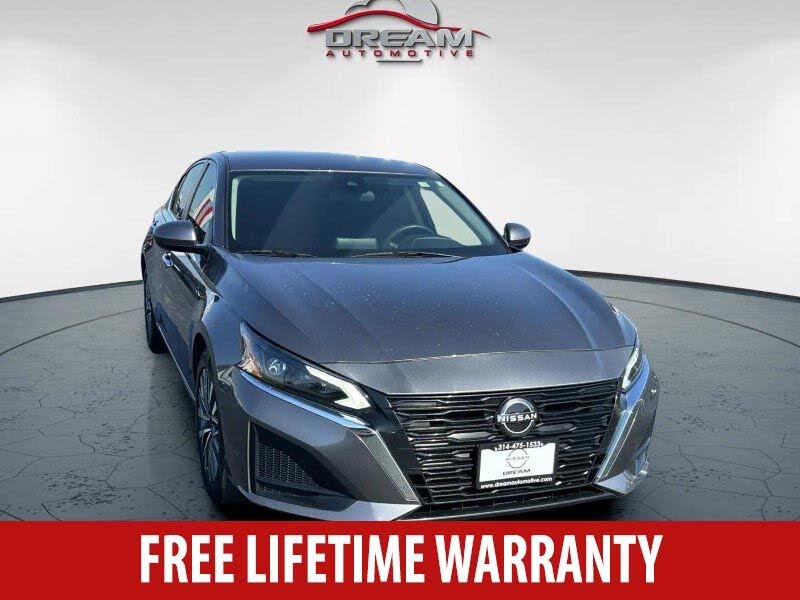 2023 Nissan Altima 2.5 SV FWD