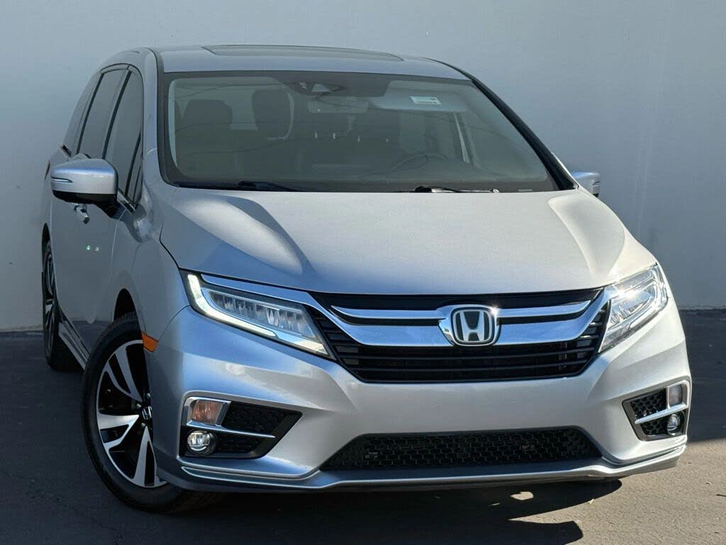 2018 Honda Odyssey Touring Elite FWD
